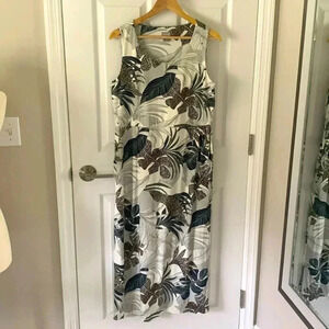 Chicos sleeveless maxi dress- white with neutral tone tropical print size med